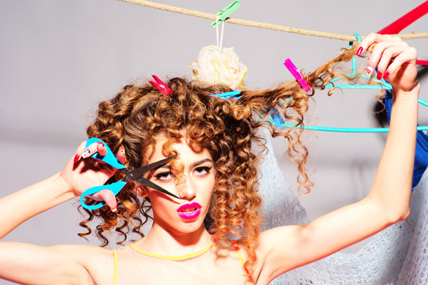 У тренду су локне 